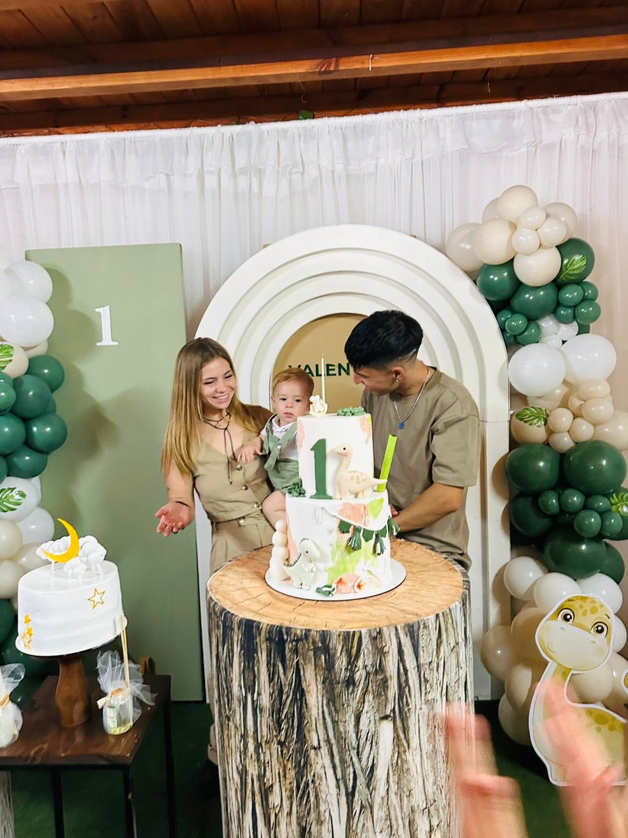 keilasalerno_'s tweet photo. Tu primer añito amor mío. No hay con que agradecerte lo feliz que me haces, que seas feliz siempre mi amor. Te amo❤️ https://t.co/37f6zHw1GN