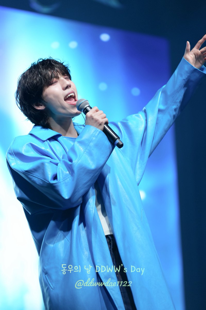 ddwwdae1122's tweet photo. 260314 Super White Day in TW

조명 너무 예쁘다아… 
동우오빠가 반짝반짝 빛나 보이잉~

#장동우 #동우야 #동우 #또또 #dongwoo #인피니트 #INFINITE https://t.co/1R5trmm11q