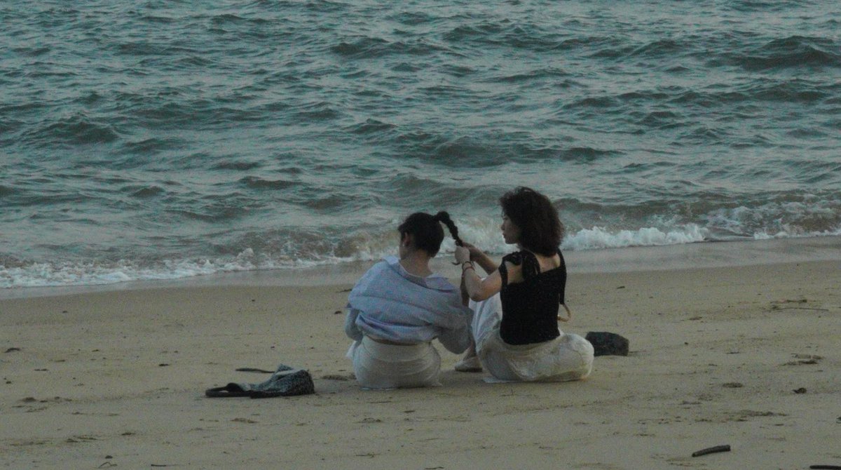 김합니 tweet media