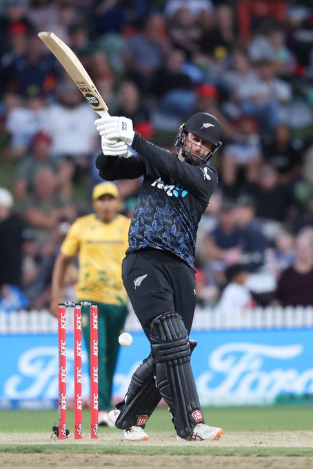 Fifty up for Devon Conway! 🔥
