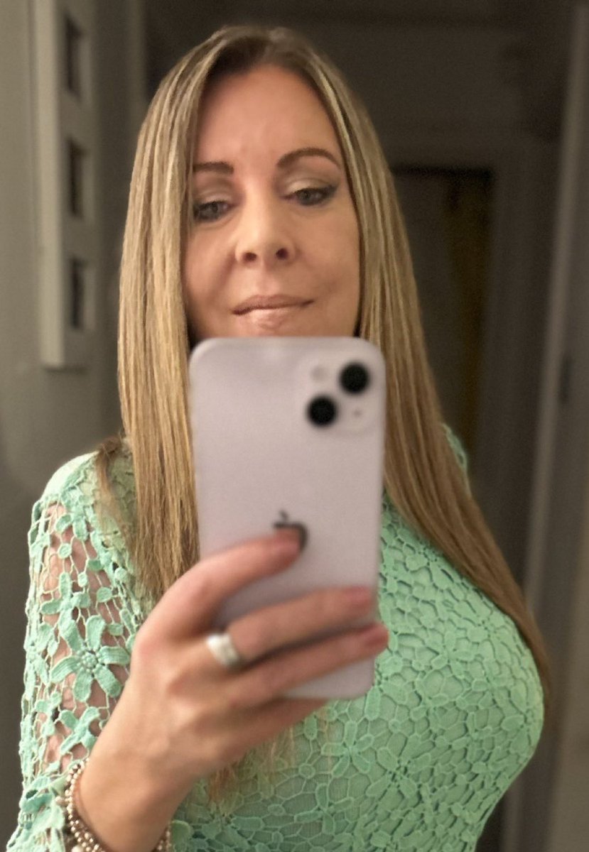 Caroline tweet media