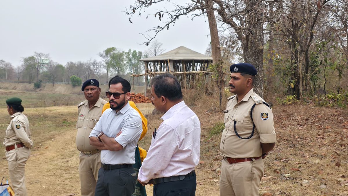 Collector & DM, Balangir tweet media