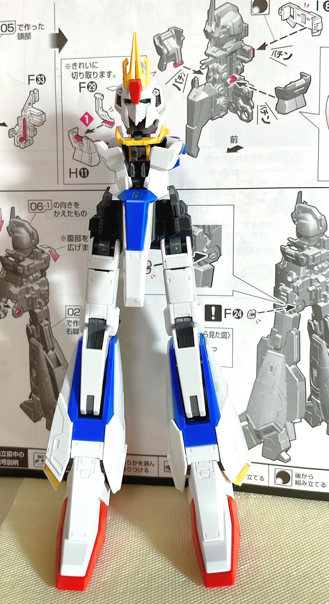 RGゼータガンダム作ってる🤗今ちょうど江頭スタイル 