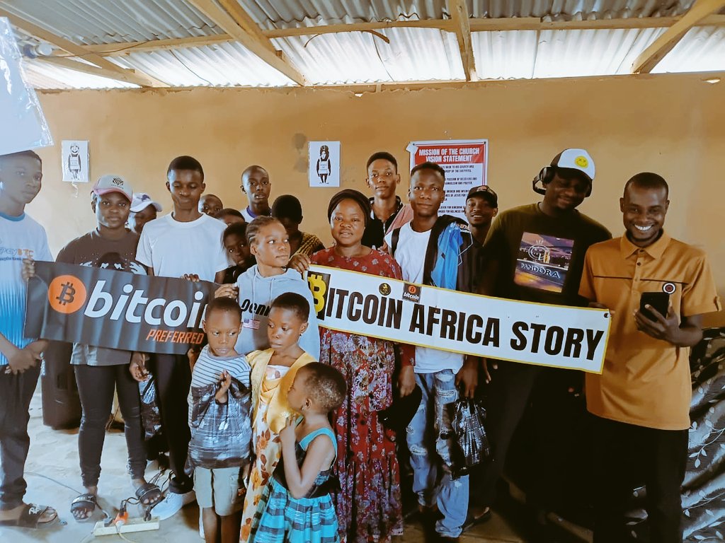 BitcoinIkorodu's tweet photo. Ikorodu is discovering that Bitcoin is more than trading.

It’s money you can save, send, and spend.

One merchant accepting sats.
One customer paying in sats.
Step by step, we’re building a local Bitcoin circular economy in Ikorodu. ⚡

#BitcoinIkorodu https://t.co/CGR7qTbXCm