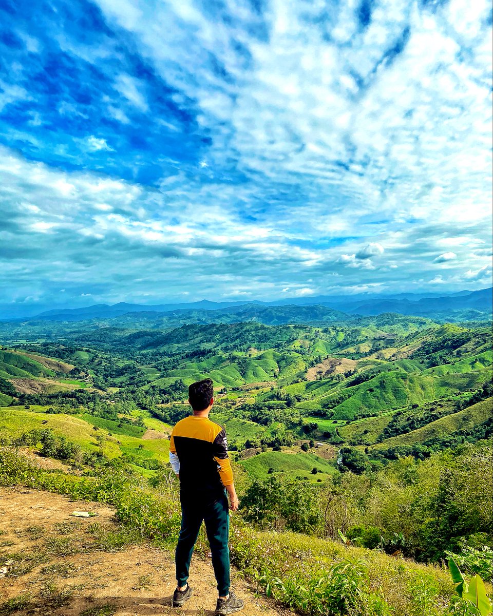 jaylacaya08's tweet image. In a world filled with diverse versions of ourselves, one thing remains unchanged: the beauty of nature. 🌿✨ Embrace every moment, cherish the experiences, and let the rhythm of the natural world remind us to live fully. #Nature #Life #EmbraceChange #NatureVibes #LifeHarmony