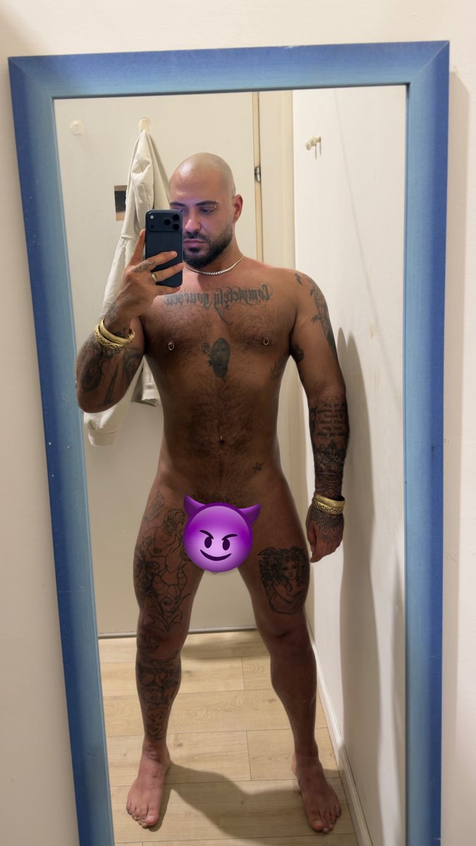 BenBangsX's tweet photo. בואו ננסה שוב (; 

100 ריפוסטים ואני מוריד את האימוג׳י 🍆

#גייז 
#פידגייז 
#פידסקס https://t.co/zKEraPF2yh