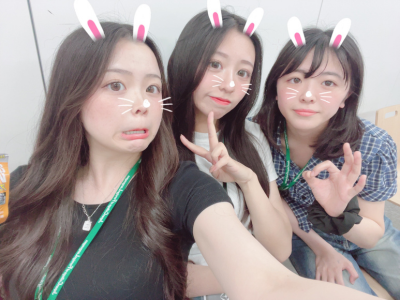 jcfl_official's tweet photo. ★在校生リレーブログ⑤★

『この人にまた会いたいと思われるような客室乗務員になり、活躍したい。』
― 国際エアライン科

…つづきは↓にて♪

https://t.co/RQjnsxQ5z4 https://t.co/ZGnNm4epbR