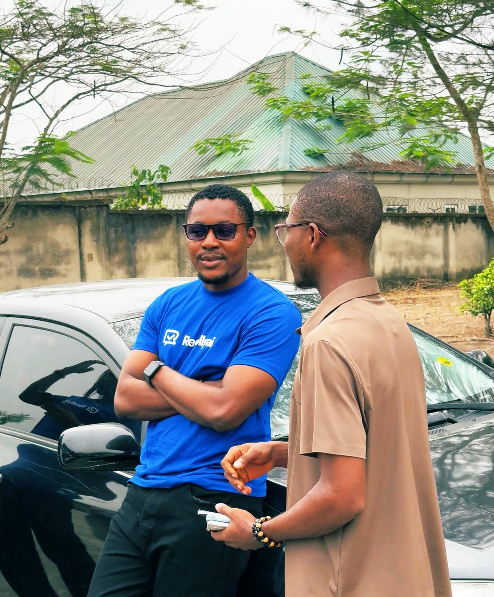 thatcanvapro | Use Recollyai tweet media