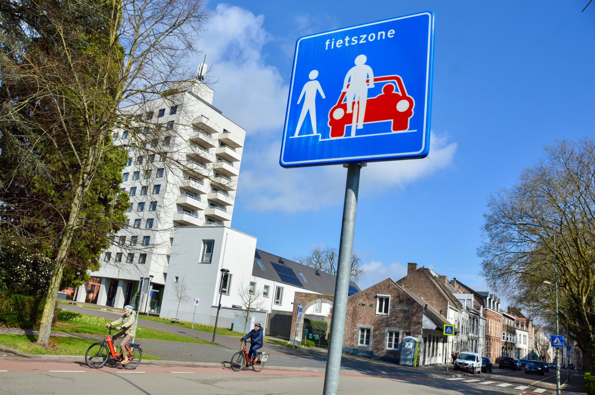 Melissa & Chris Bruntlett tweet media