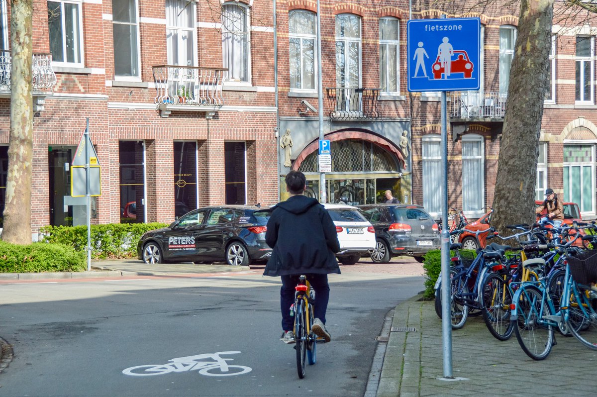 Melissa & Chris Bruntlett tweet media