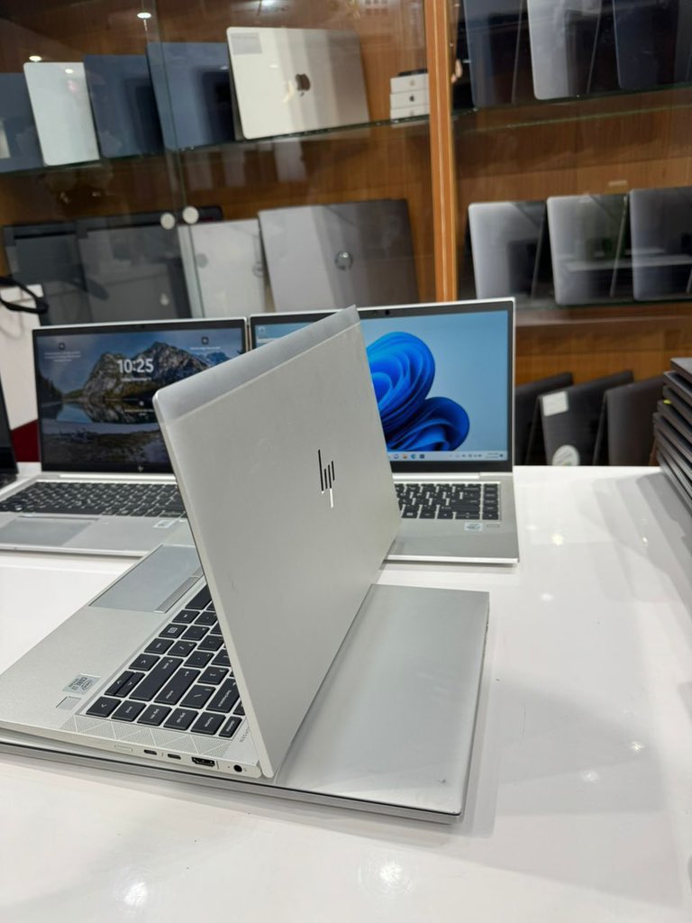 wtf_reema's tweet photo. *HP ELITEBOOK 840 G7*
Intel®️ core i7 10th gen vpro  base @2.30ghz, max turbo frequency @4.40ghz
•13inches"
•Memory speed: 2400mhz
•Ram: 16 DDR4
•512SSD
•Graphics: intel UHD Graphics for 10th gen(4GB)
•Keyboard💡
•Fingerprint
•Win 11 pro
•SIM SLOT

Ghc: 5.5k
☎️0241636577 https://t.co/oSQXNT7FZq