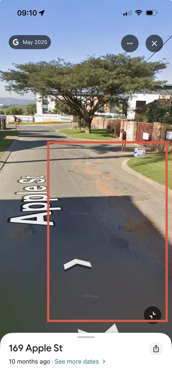 thatsonofjacob's tweet photo. @MyJRA @CityofJoburgZA @CoJ_RegionE @CoJTransport @CRUM_CoJ @JoburgMPD @DadaMorero Hi, could you please help with a situation that’s turning out very bad on 169 Apple St, Honeydew, Roodepoort, 2040 https://t.co/ia1ZxPCmjM