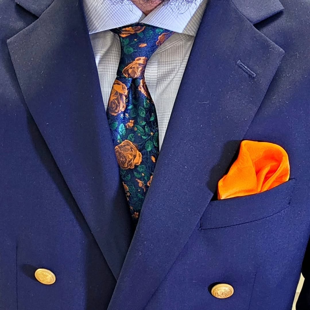 hisdern59423's tweet image. Stop and smell the roses. 🌹 Upgrade your formal look with our signature Rose Tie.

#Menswear #RosePattern #StyleInspo