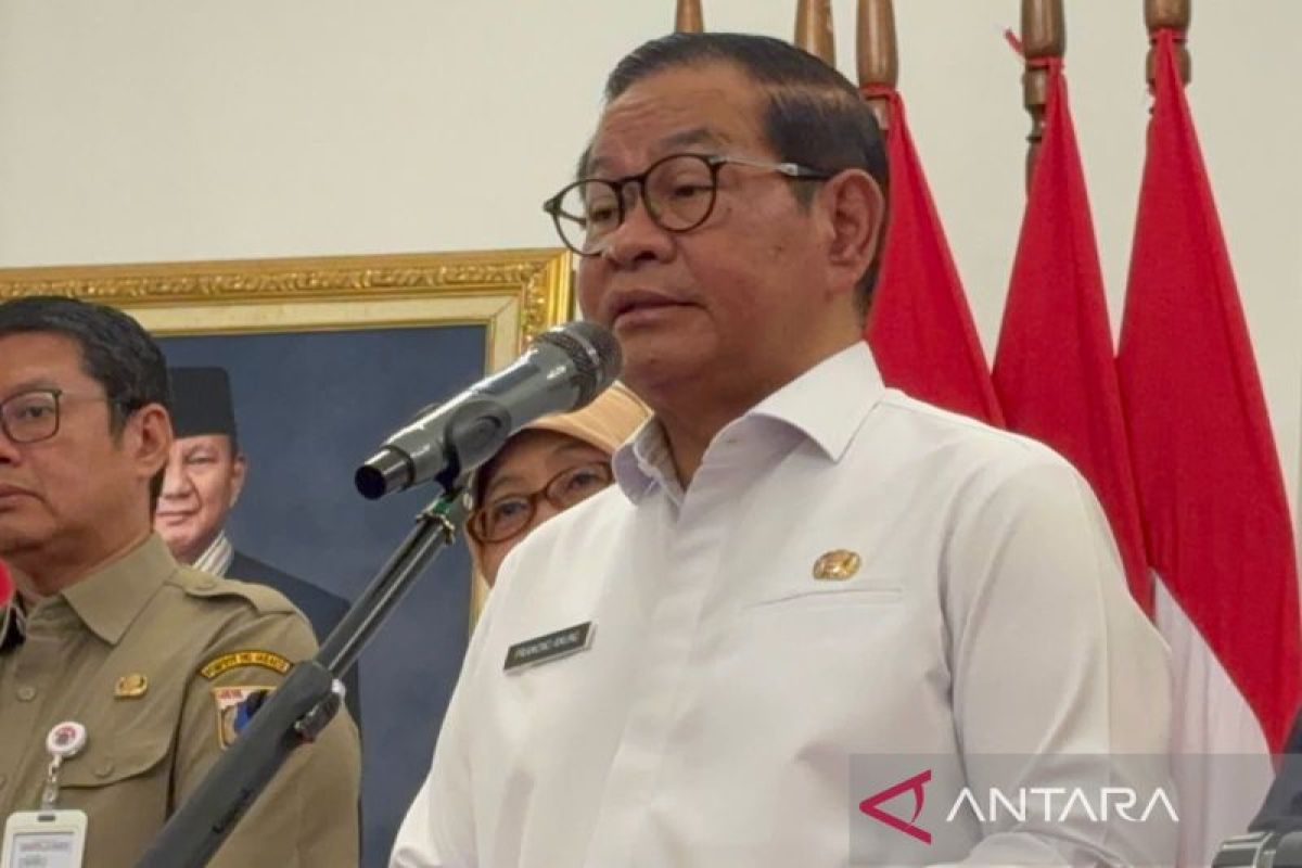 JakartaForum's tweet image. Pemprov DKI ikuti arahan Prabowo soal hemat BBM dan WFH: Pemerintah Provinsi (Pemprov) DKI Jakarta memastikan mengikuti arahan Presiden Prabowo Subianto untuk menghemat ... dlvr.it/TRXMV4 #PemprovDKI #PrabowoSubianto