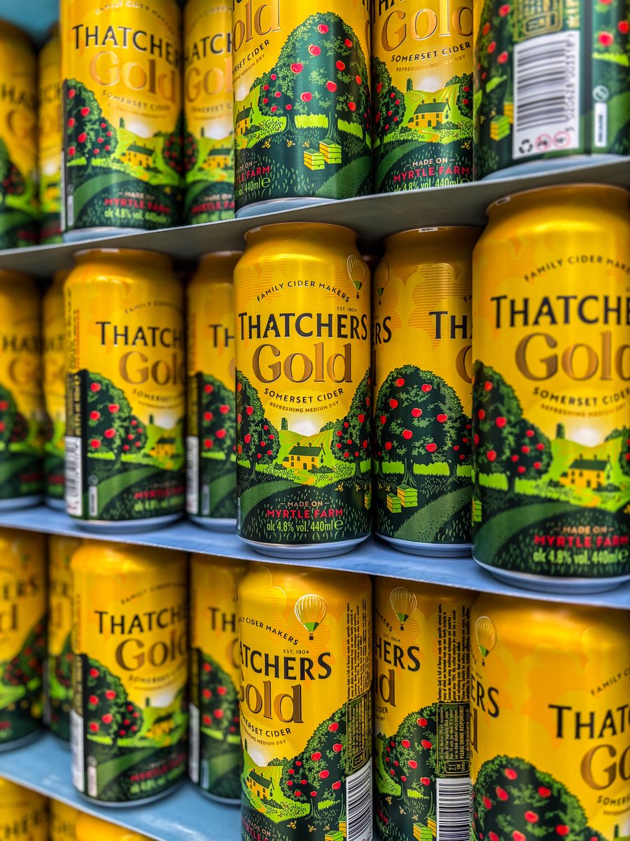 trucklifegb's tweet image. A nice short run down to Crick this morning to reload with empty cans, ready to head back to the farm 🚜

Hopefully today runs just as smoothly as yesterday did. Feeling well rested, fully recharged, and ready to get the wheels turning for the day ahead 🚚💨

#HGV #Distribution