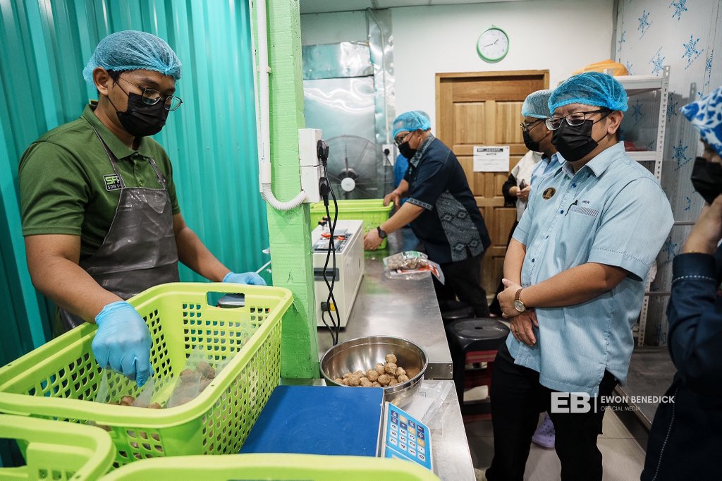 Ewon Benedick Official Media tweet media