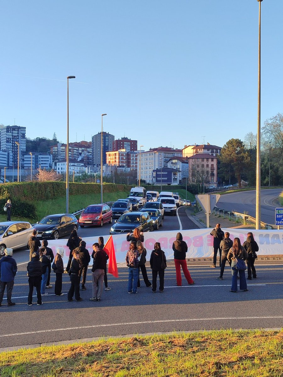 Kontseilu Sozialista Donostia tweet media