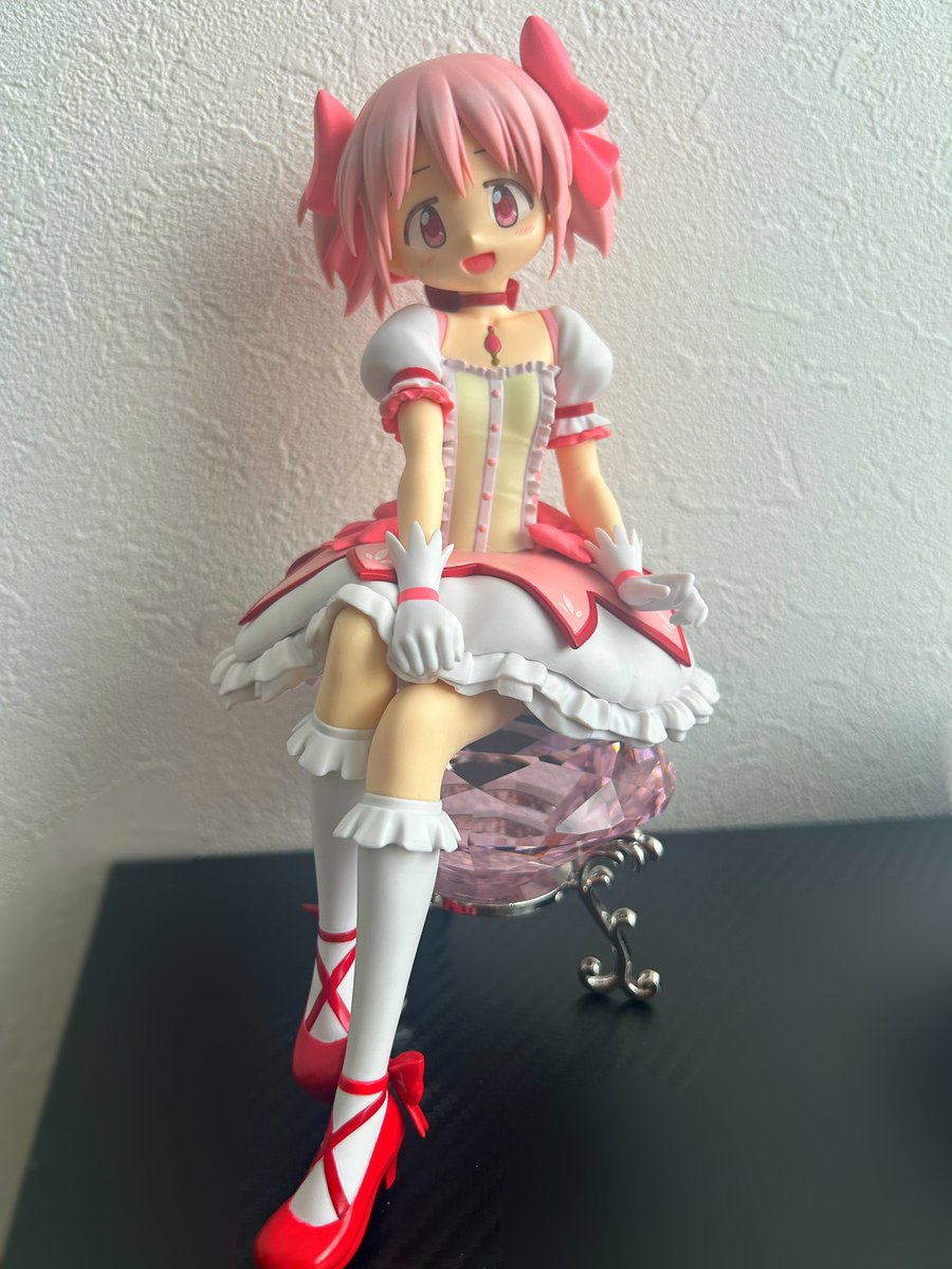 まどマギのまどかフィギュア台座 ダイヤ80mm 台座silver 7cm これで