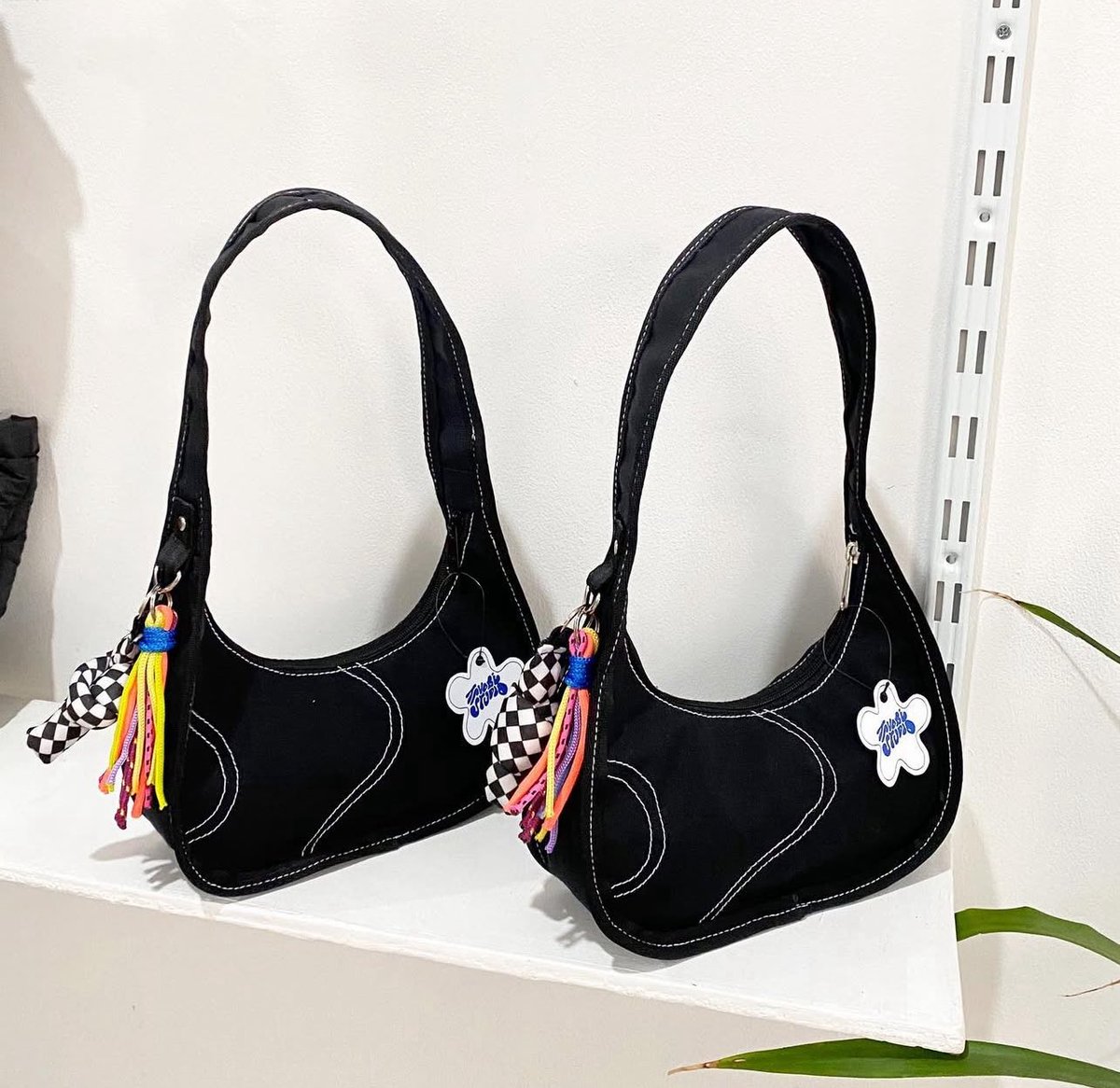 roxana 🌹 tweet media