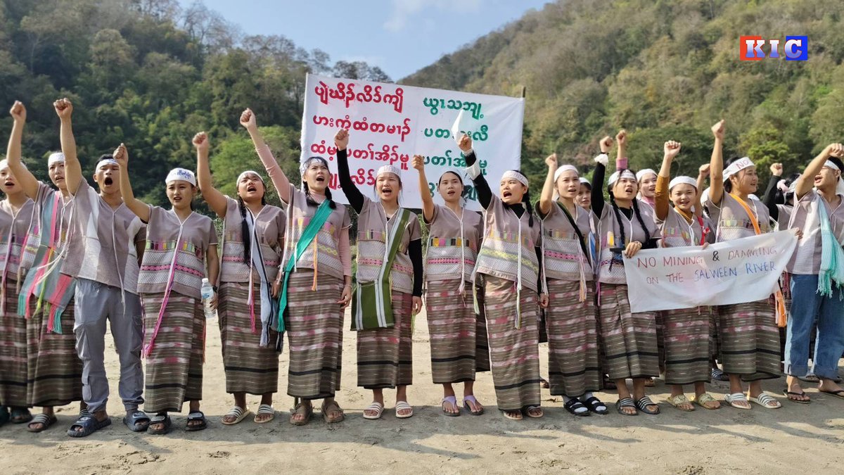 bnionline1's tweet photo. 📝 Summary #4441

Karen people demand immediate halt to mining projects polluting Salaween River! Rare-earth extraction is causing severe contamination. #SaveSalaween #StopMining
https://t.co/vetpCqRxzv https://t.co/qHROLlE5ZL