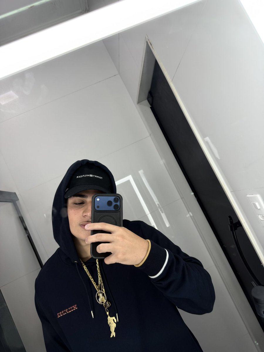 𝒟𝑜𝓂 tweet media