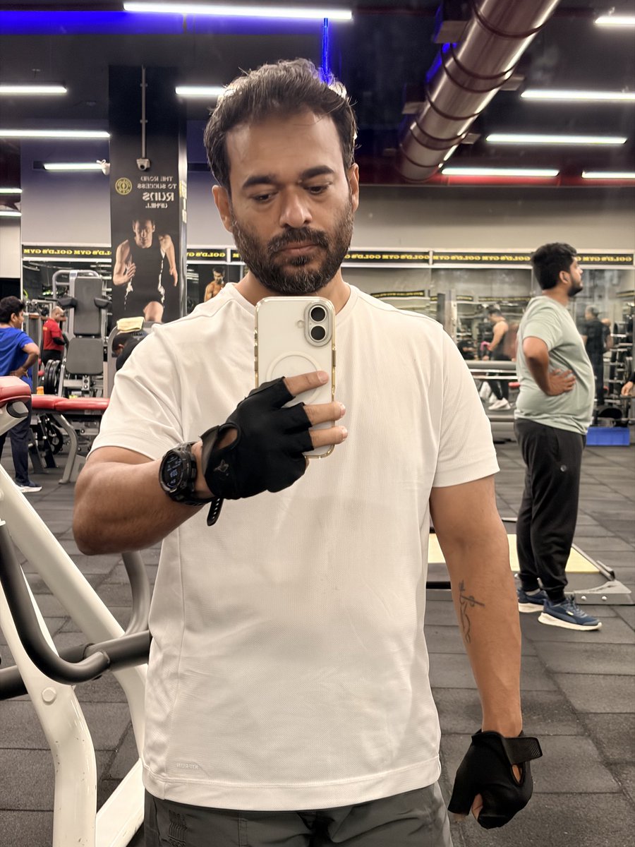 iamhkoya's tweet photo. Fast forward to March 2026.

I saw the same guy at Gold’s Gym today.

I lift heavier than him now.

Lesson: Never laugh at someone’s fitness journey. At least they had the courage to start. 💪

#FitnessJourney #GymMotivation #ConsistencyWins #ProgressNotPerfection https://t.co/o671MaWiFP