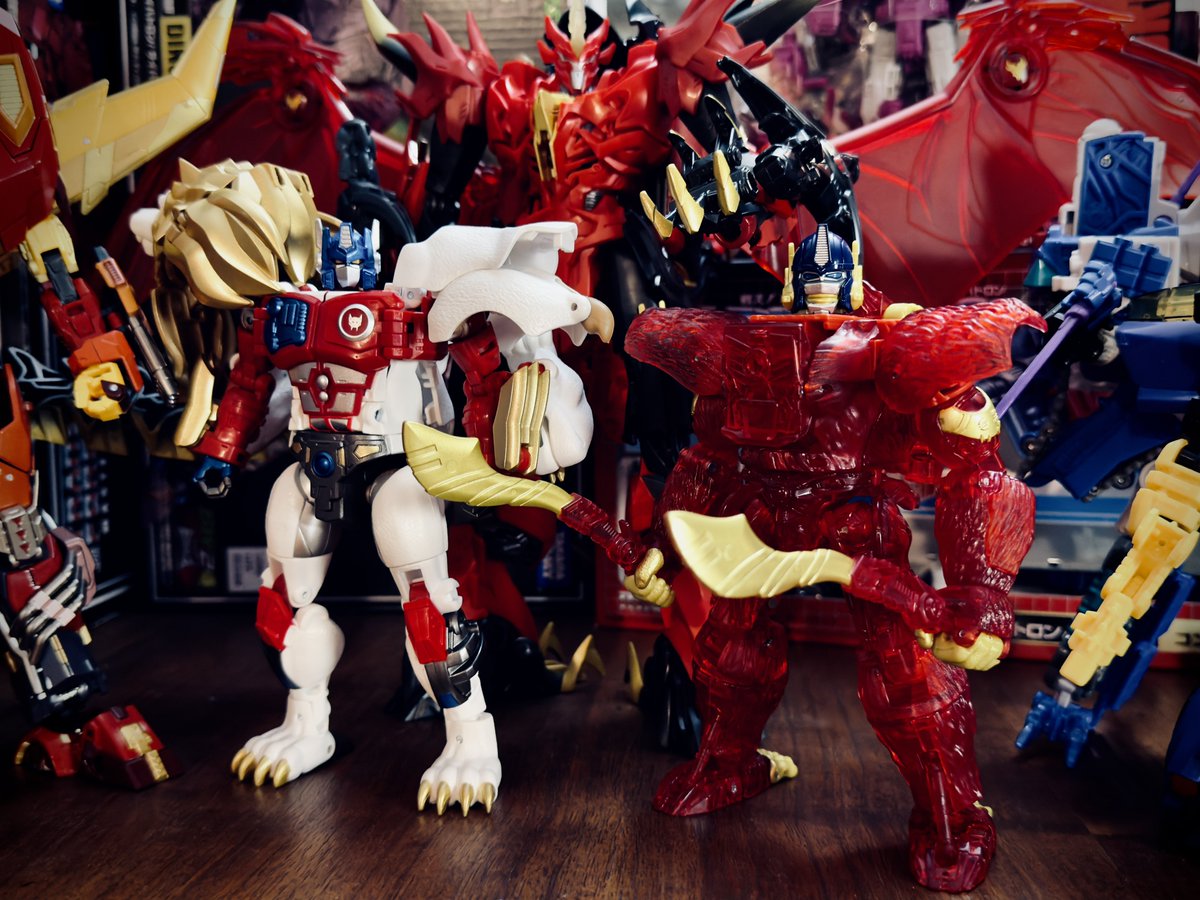 RareTransformer's tweet photo. Red https://t.co/VpgHuaVhN8