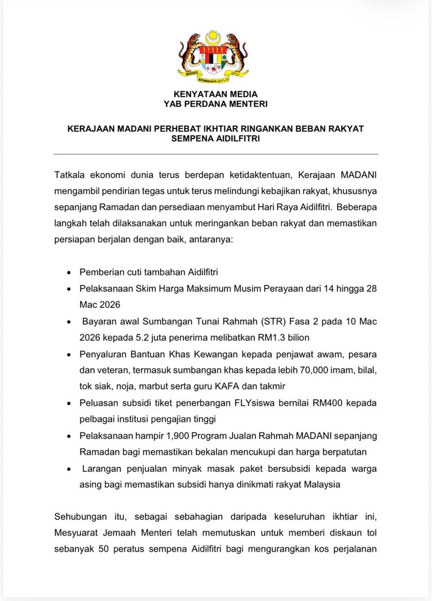 tjerealjoker's tweet photo. Alhamdulillah dapat PM yg bertungkus lumus demi Rakyat.

Cuti dapat ✅
STR dapat ✅
Tiket Murah dapat ✅
Diskaun Tol dapat ✅
Ehh macam macam dah dia bagi untuk Raya ni.

Namun tetap akan ada 2 puak yg tak puas hati.
Walaun + Cetong.
😂 https://t.co/P0CDIyrBEy