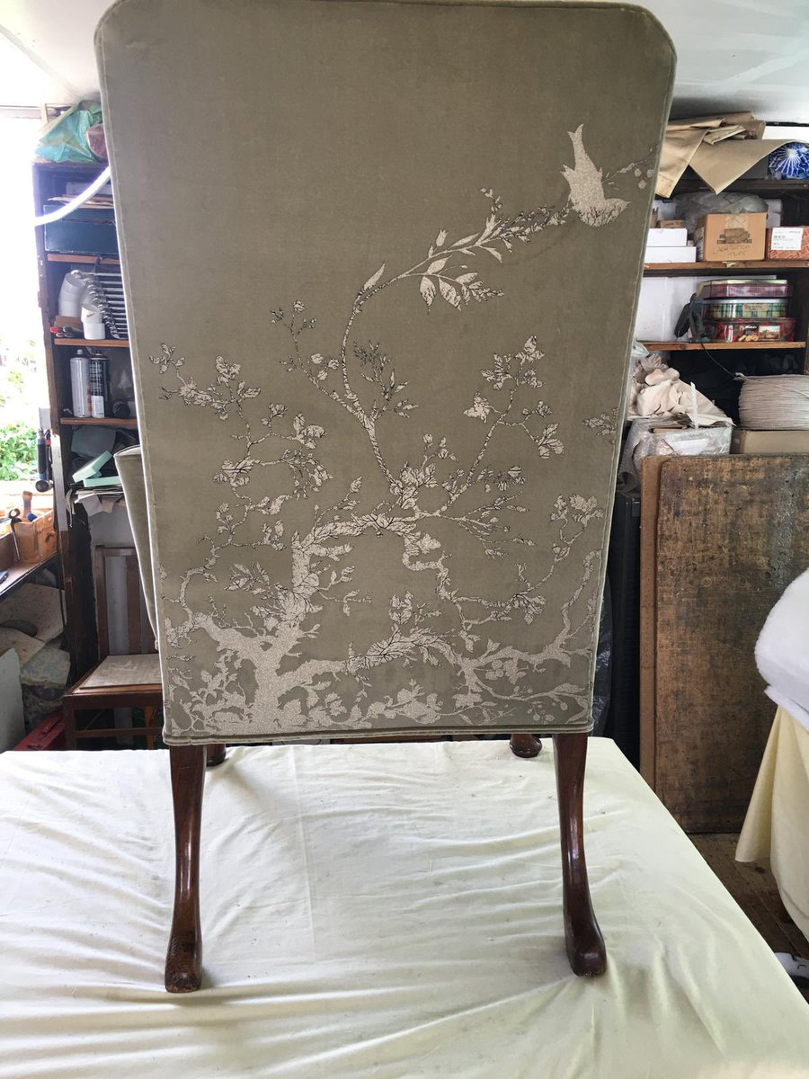 vinallandmacey's tweet image. How stunning is this Queen Anne Wingchair? Fully reupholstered and covered in @timorous_beasties Birdbranch Velvet panels, with a new feather cushion for that extra comfort. #vinallandmacey #wingchair #comfy #velvet #antique