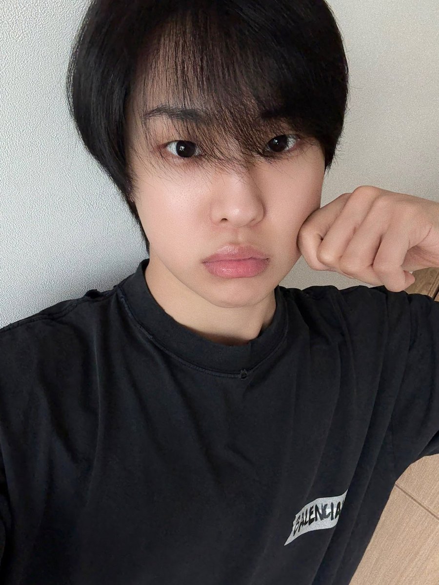 NewBeat_twt's tweet photo. [#박민석]

어디까지 늘어나게~ https://t.co/5DIbQhCk2i