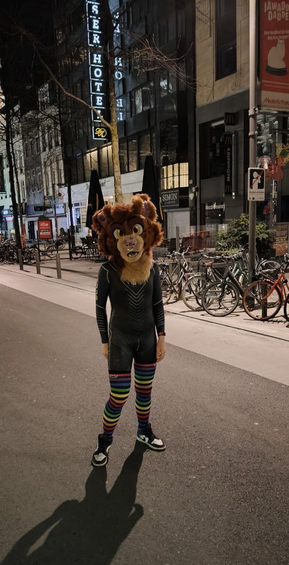 🐾fizzy💛💚🧡CFZ tweet media