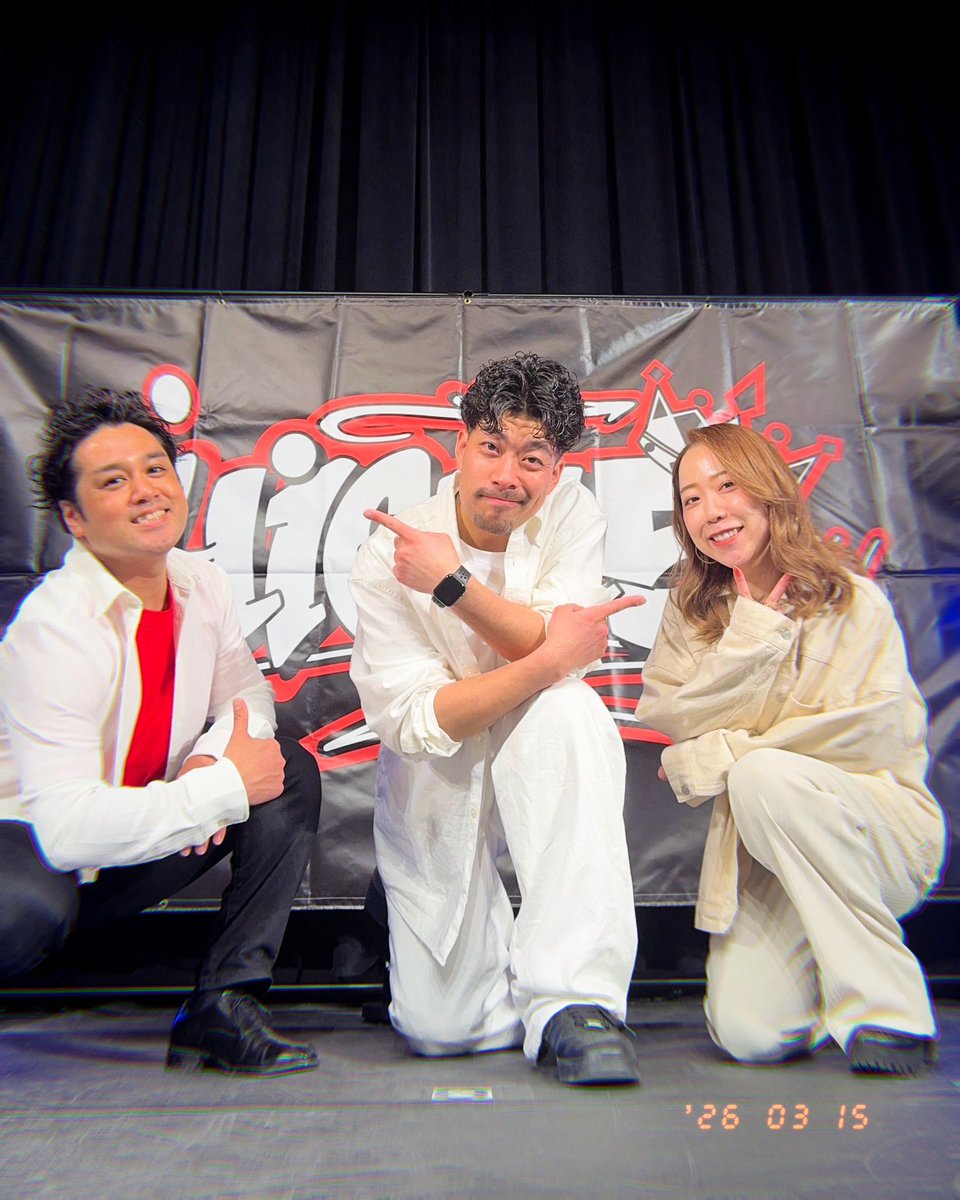 KENMINA_'s tweet photo. 先日は、滋賀のダンススクールイベントに出演させていただきました🙇🏽‍♂️🙇🏼‍♀️

ダンスに歌で混ぜてもらったり、逆に歌コーナーにダンサーの方々＋歌を始めて間もない中学生達をお迎えし、一緒にコーラスをさせてもらう機会もあり、とても新鮮な経験をさせてもらいました☺︎

本当にありがとうございました！ https://t.co/mjkvlyIkBB