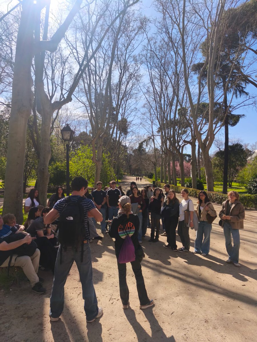 IES Manuel de Falla tweet media