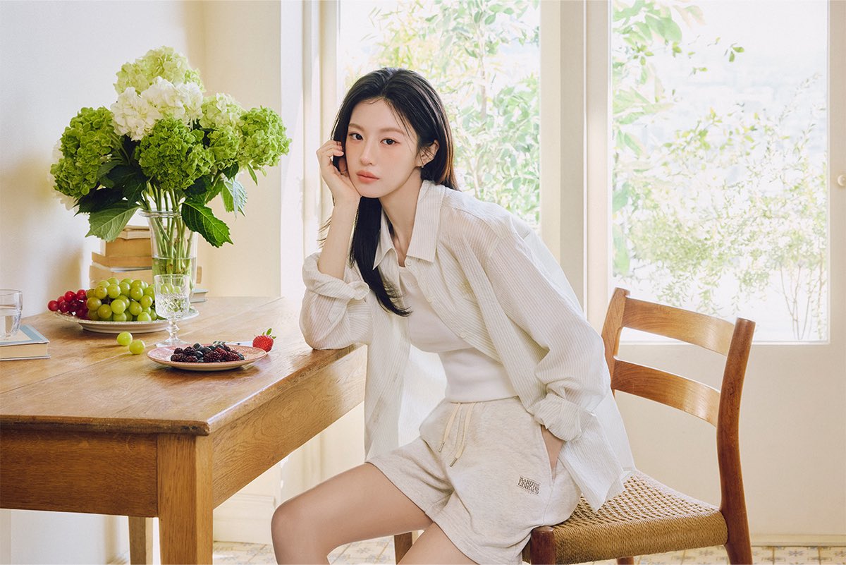 younjungsource's tweet photo. Go Younjung for MARITHÉ 26 SUMMER CAMPAIGN

‘Portrait of the Summer’

#GoYounjung #고윤정 #高允貞 #ゴユンジョン https://t.co/ysC33TImUS