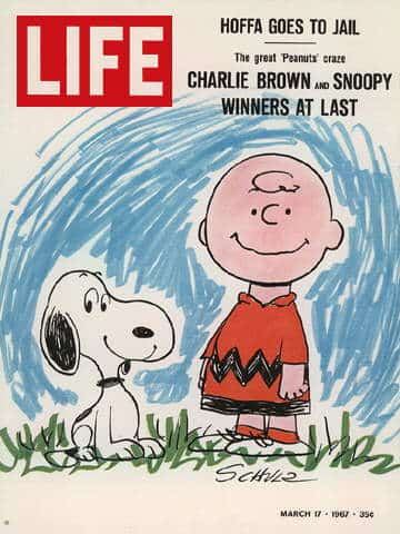 mariobianchi18's tweet photo. Il #17marzo 1967 i #Peanuts, nati nel 1950, conquistano la copertina di #Life, la rivista più famosa degli Usa. I celebri personaggi di #CharlesShultz, bambini che parlano come adulti, da strisce diventano definitivamente fenomeno di costume. Sempre in attesa del Grande Cocomero. https://t.co/O94mnZ1xiA