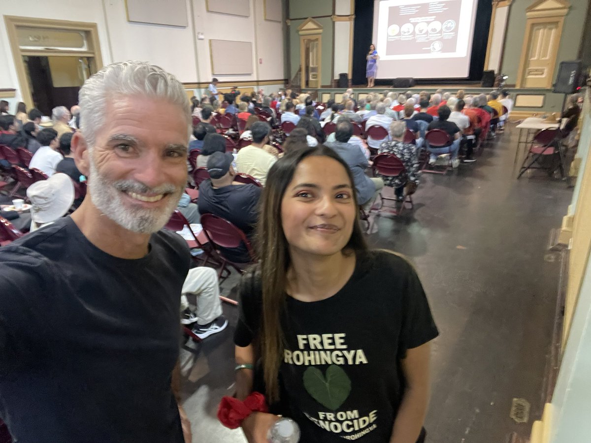 Craig Foster tweet media