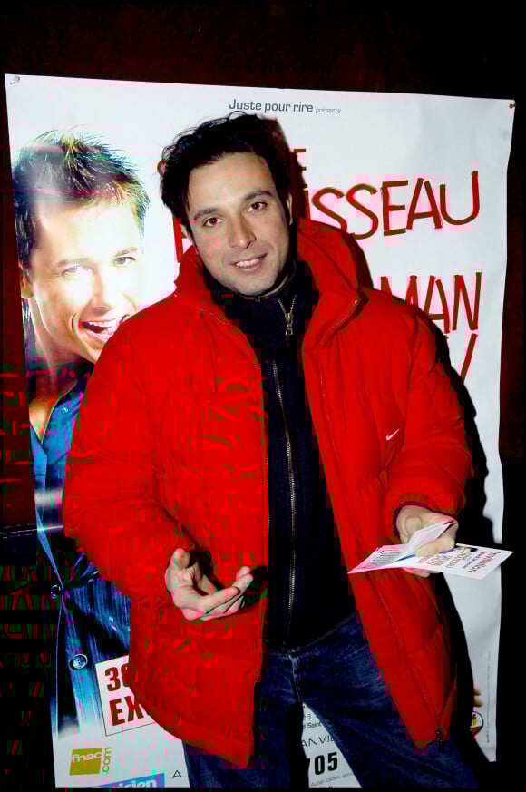 FlashActu2001's tweet image. 2003, Bruno au Bataclan, on riait sans savoir que c'était précieux. Un mec qui rendait le rire sincère dans un monde de vannes formatées. Cette phrase résonne différemment aujourd'hui. Merci Bruno 🕊 #BrunoSalomone #INA