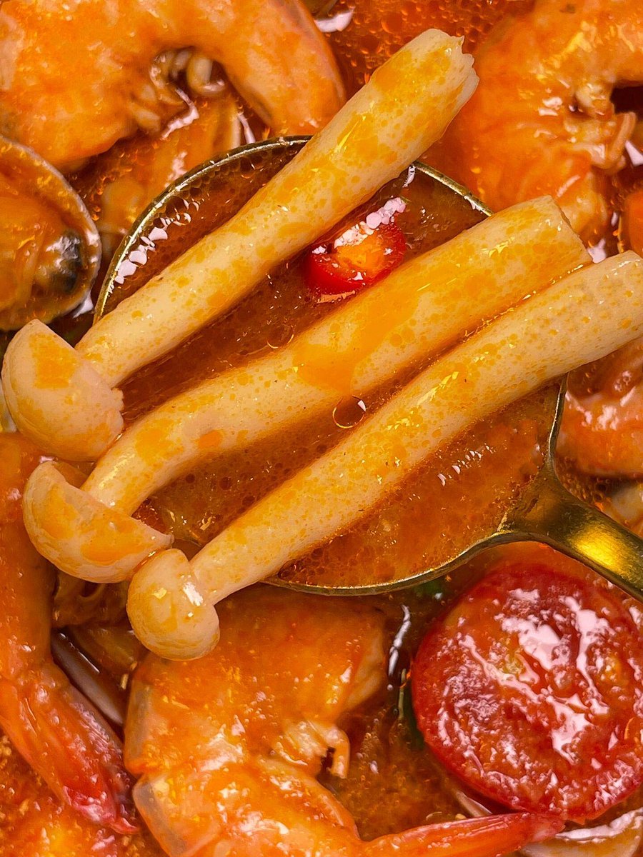 Luis Castro tweet media