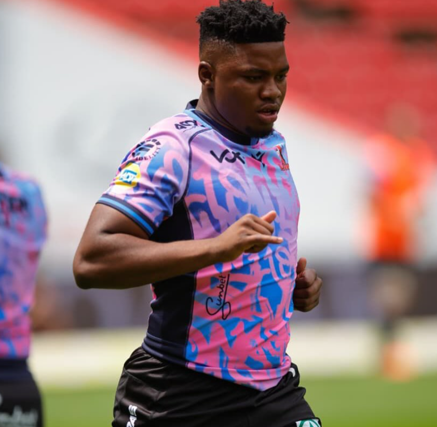 Riaan Louw tweet media