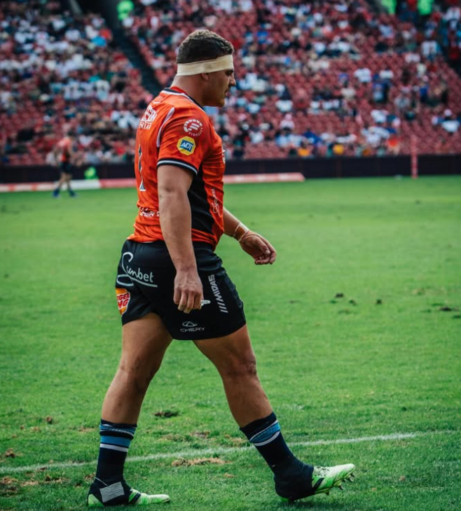 Riaan Louw tweet media