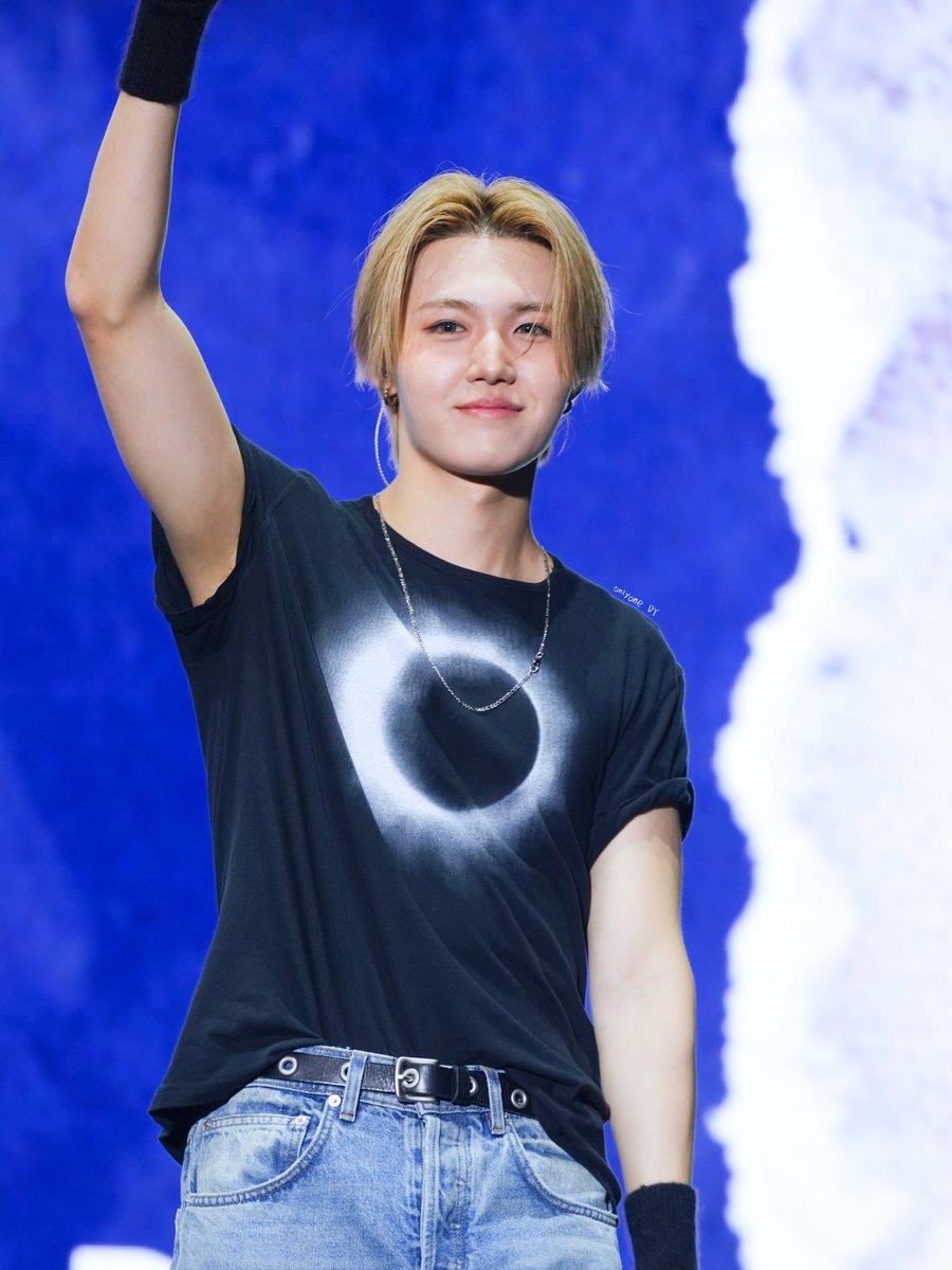 onlyone DY tweet media