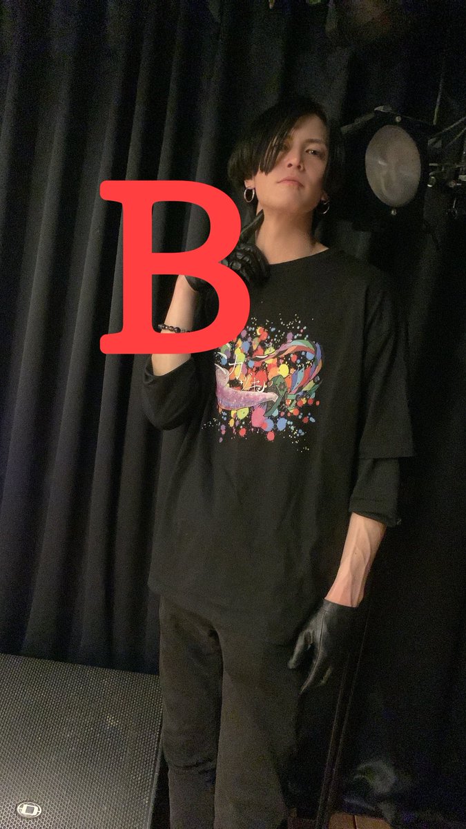 ミカヅキ tweet media