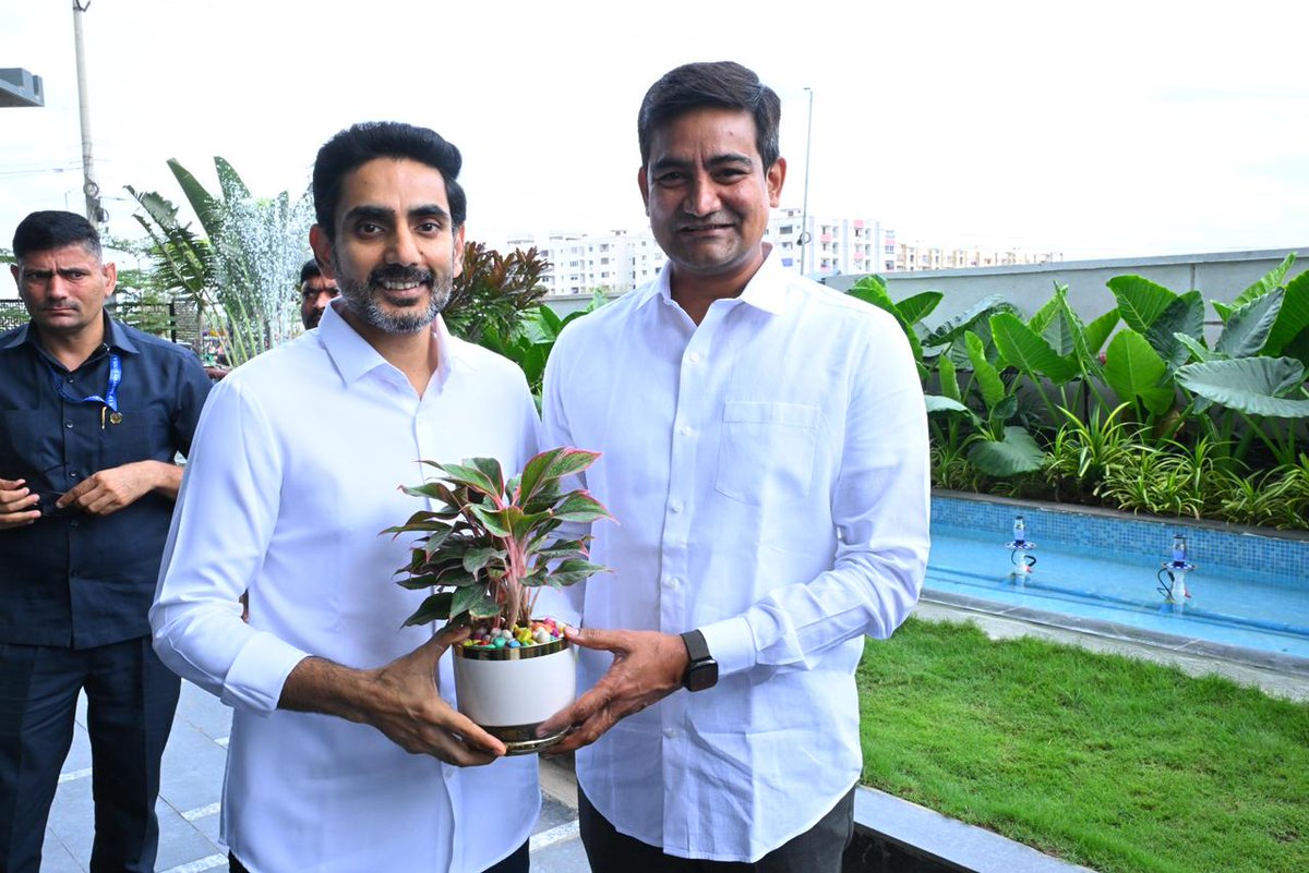 Nara Lokesh Updates tweet media