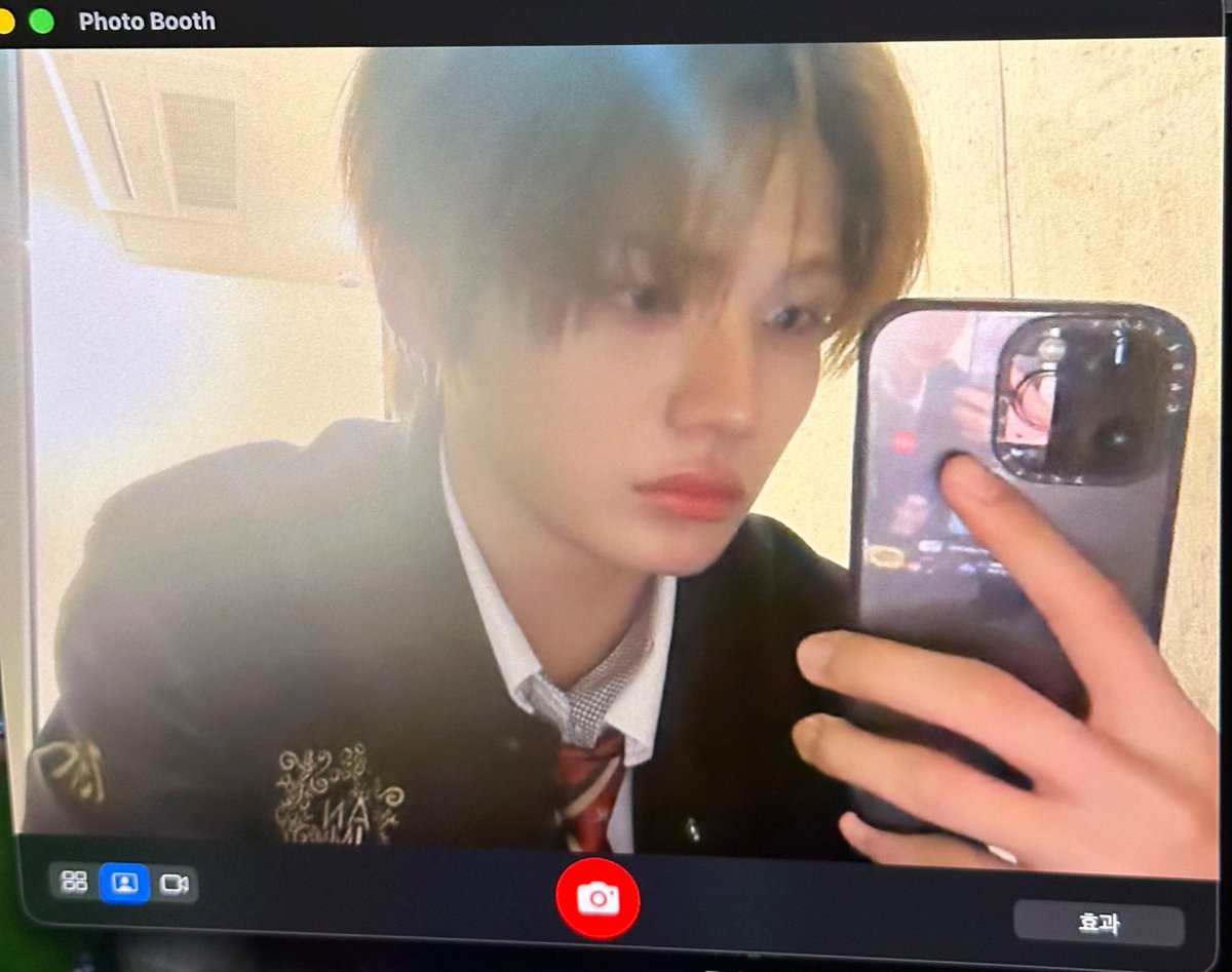 ɦσω.. tweet media