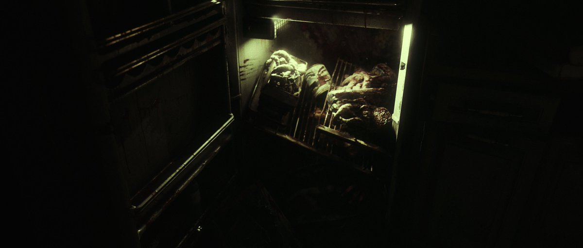 Ivan The Tourist tweet media