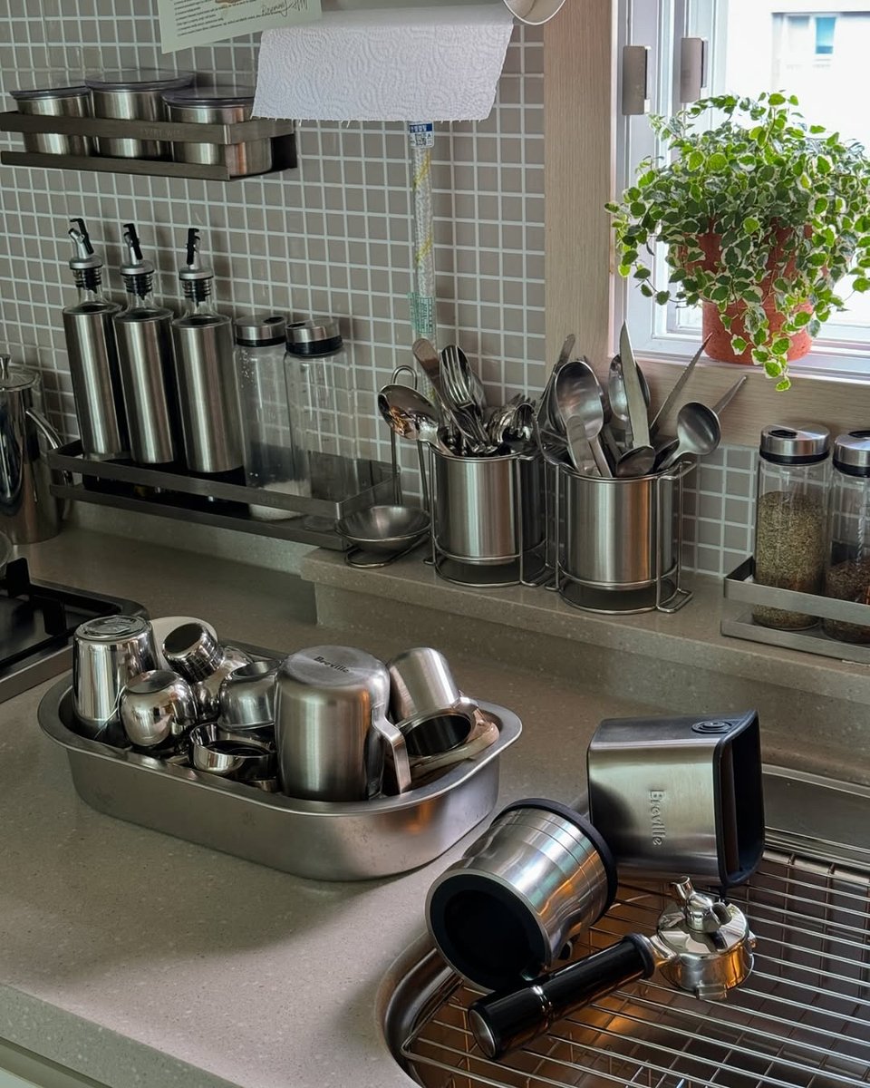 A A SHIRE tweet media