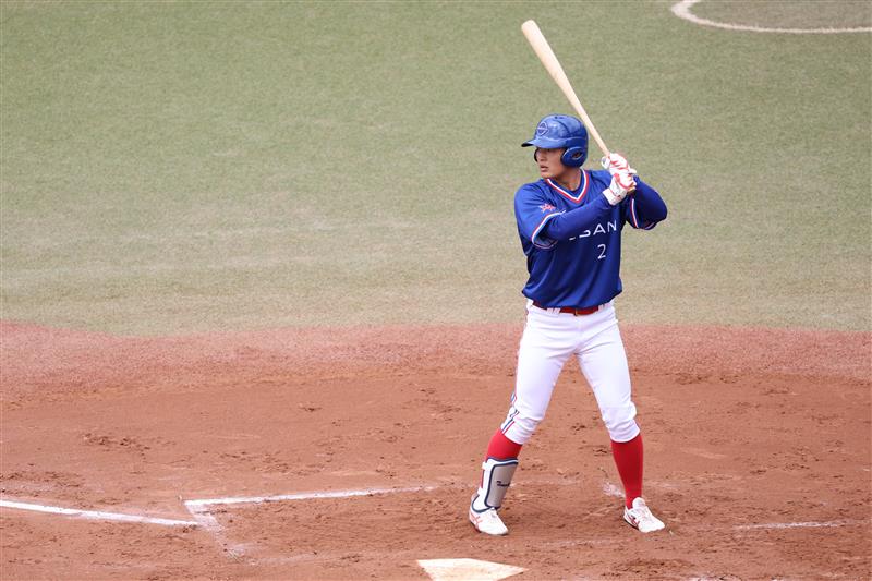 nissan_baseball's tweet photo. 【今季開幕】

日産野球部が今季初の公式戦でENEOSに勝利🎊
先発・砂川は9回途中1失点の好投！⚾

打線は石飛・小柴が流れを作り、比嘉の2塁打で先制。8回には田中のタイムリー3ベースで勝利を引き寄せました！

#GO日産 #日産野球部 https://t.co/ZRpzvS0JDc