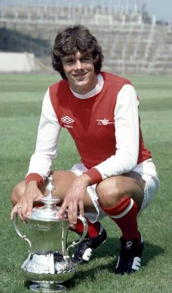 Lana_Florea tweet media