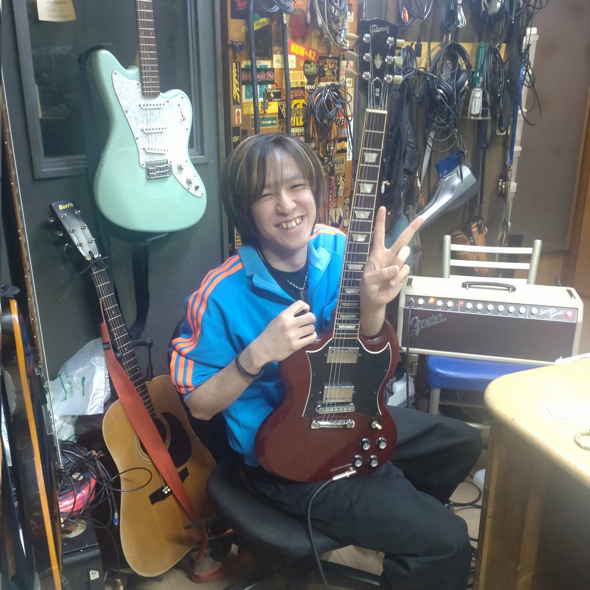 rootrunk tweet media