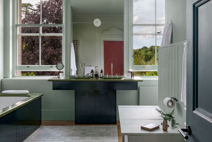 DustinMPeyser's tweet image. Steal This Look: A Bath in Green Lava Stone in the Cotswolds dlvr.it/TRXPHm 👉 Reveal Your ROI bit.ly/MyHomeAI 👈 #InteriorDesign #BathroomInspo #HomeDecor #LavaStone #Cotswolds